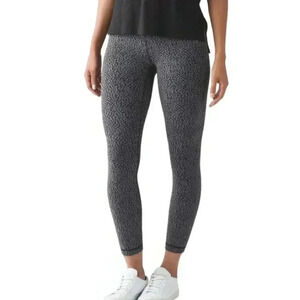 Lululemon High Times Pant Digi Pixie Black Pitch Grey 7/8  Length Women's size 6